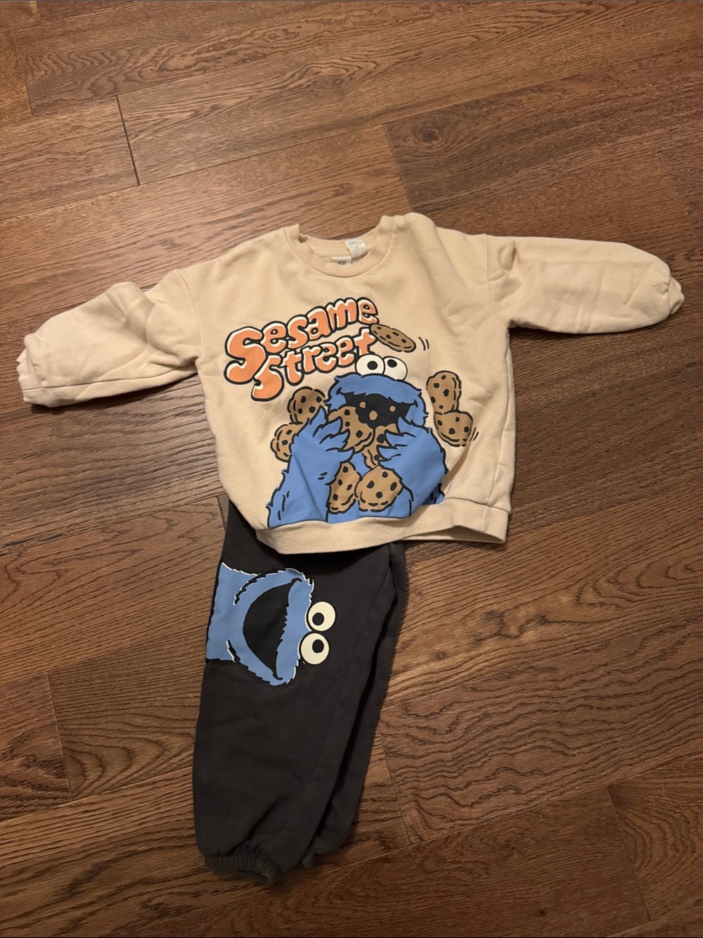 Sesame Street Cream Cookie Monster Sweatshirt and Black Joggers Set